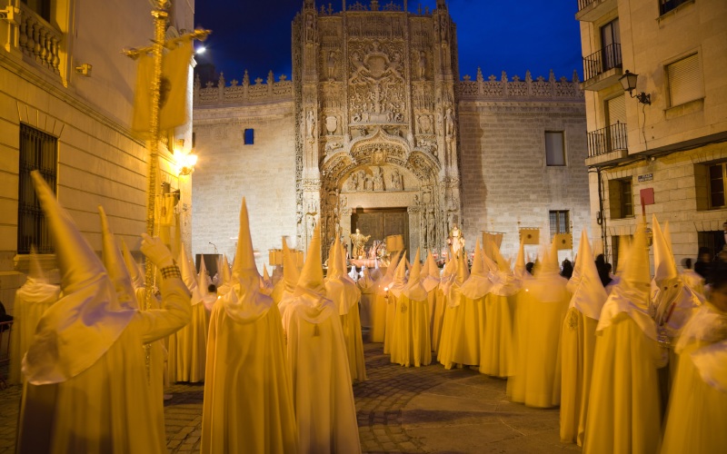 Procession de la Semaine Sainte traditionnelle à Valladolid